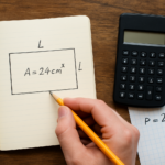 Comment trouver le périmètre d’un rectangle avec son aire : guide et explications